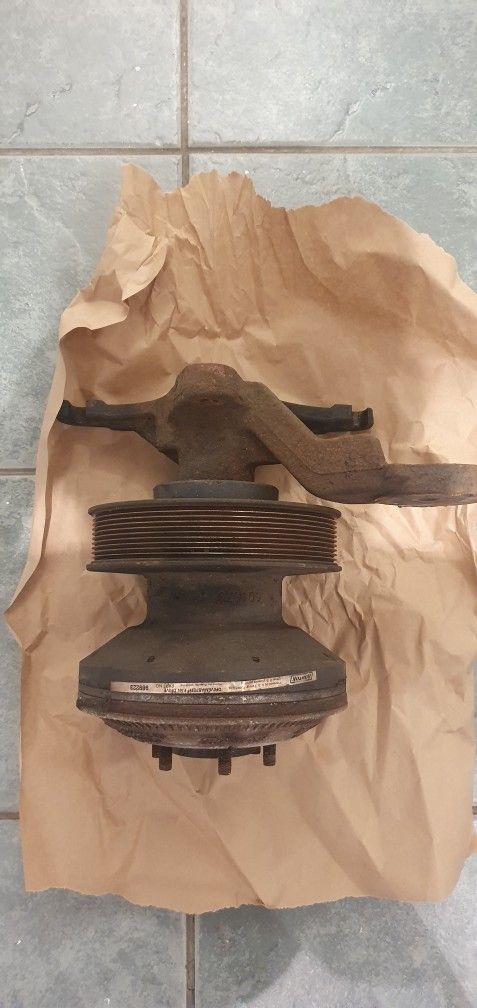 FREIGHTLINER CENTURY COLUMBIA FAN CLUTCH PART N : 989233 HORTON 99A