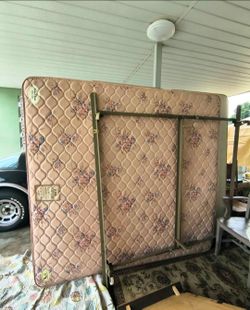 Pink floral vintage king bed set with golden headboard