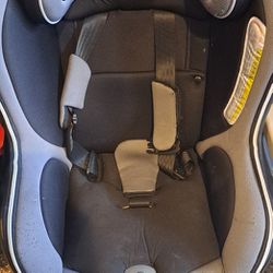 Chicco Nextfit Car Seat