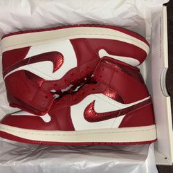 Women’s Size 8.5 Retro Jordan 1