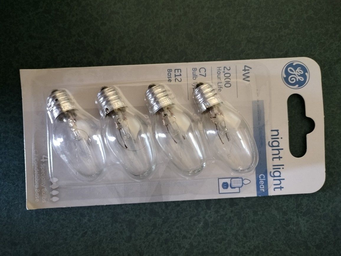 Small lightbulbs 