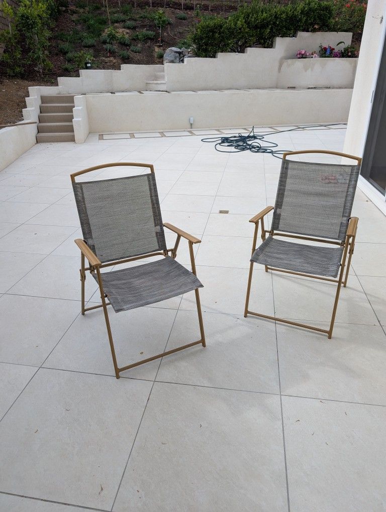 FREE Folding Chairs X6