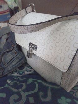 Guess Pocket Book N Wallets