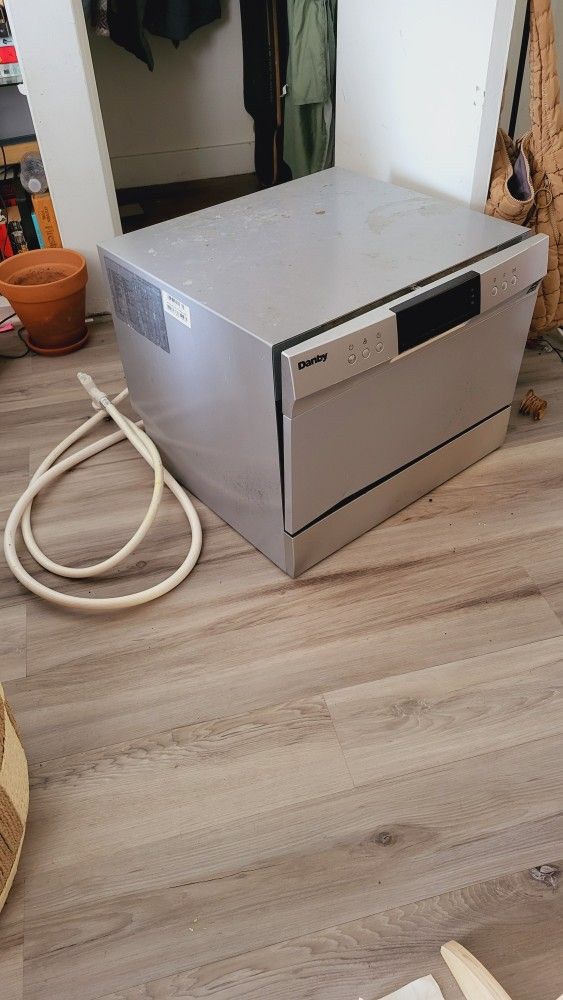 Counter Top Dishwasher 