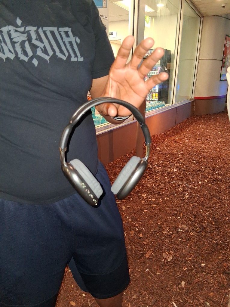 Wireless Headphones