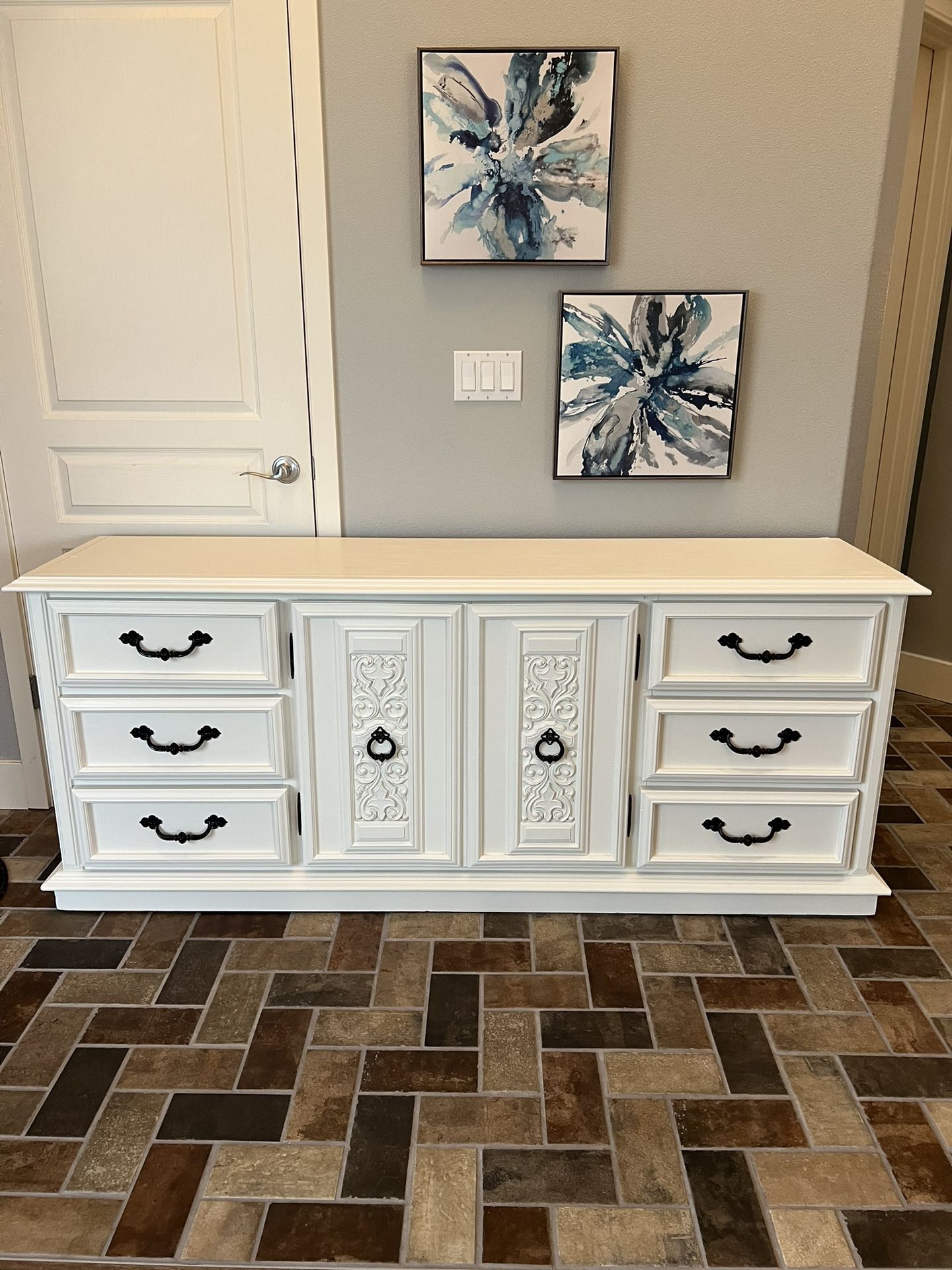 Large White Dresser / Entertainment Center 
