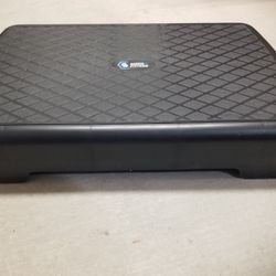 Aerobic step platform