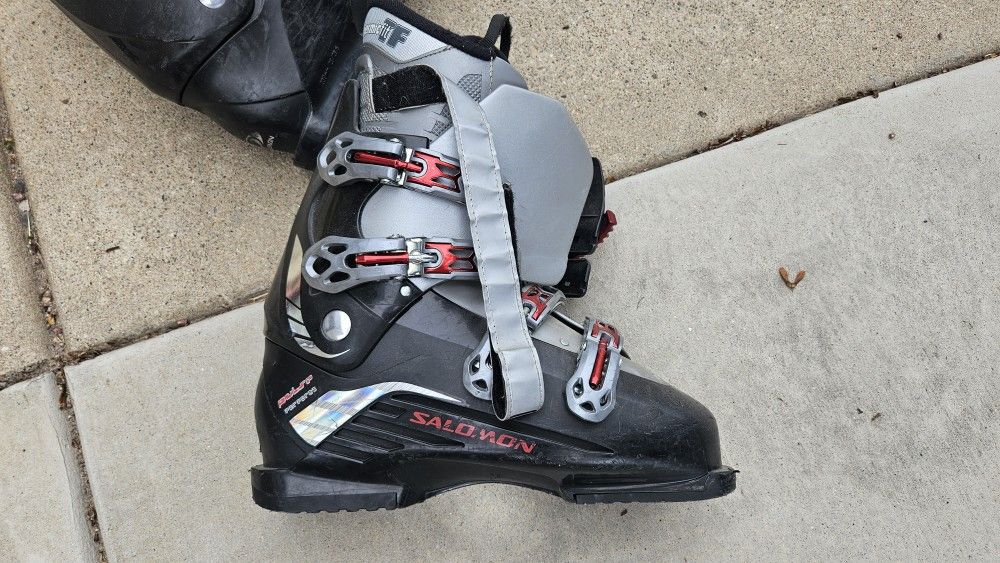 Men's Ski Equipment
