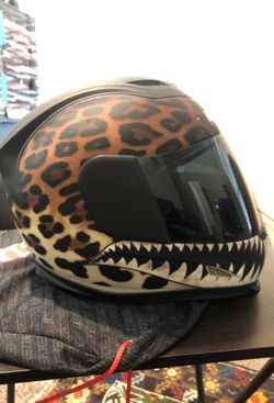 Icon discount cheetah helmet