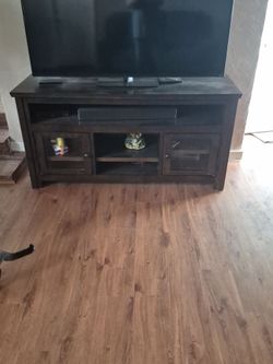 Living room set. Radio not included!