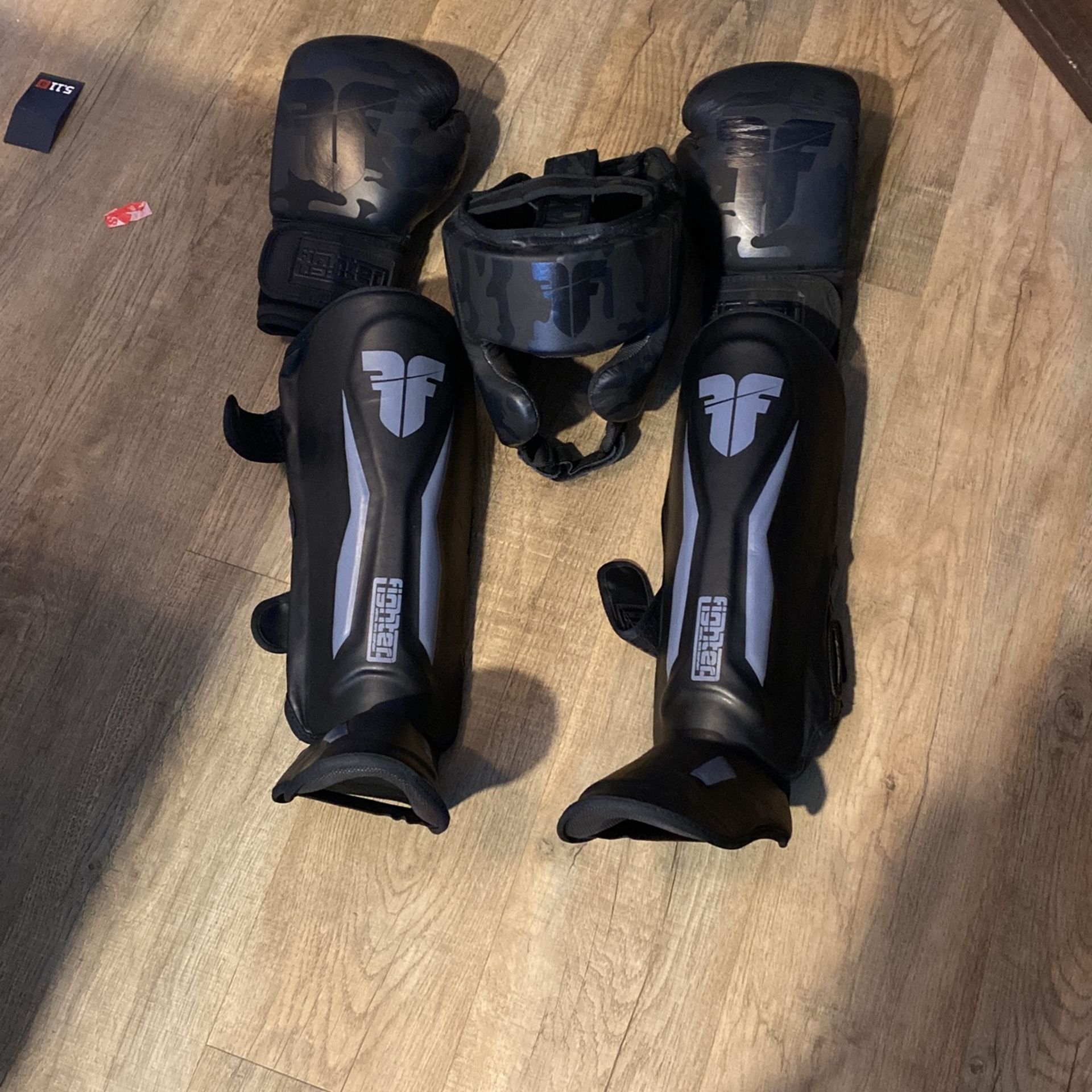 Fighter Muy Thai Gear