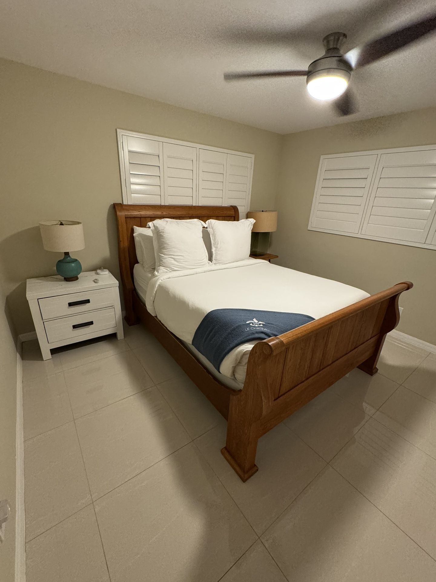 Sleigh Bed With Premium Mattress