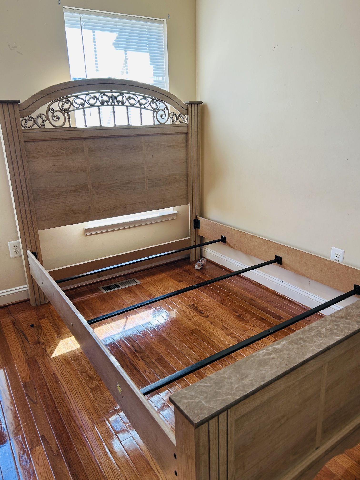 Queen Size Bed Frame With Mattress And Box 