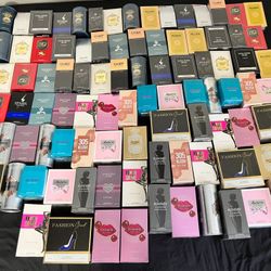 🔥✨ PERFUMES DISPONIBLES ✨🔥 ¡Llegó mercancía nueva para hombres y mujeres! 😍 Perfumes elegantes, con aromas increíbles y a precios que sí se venden 