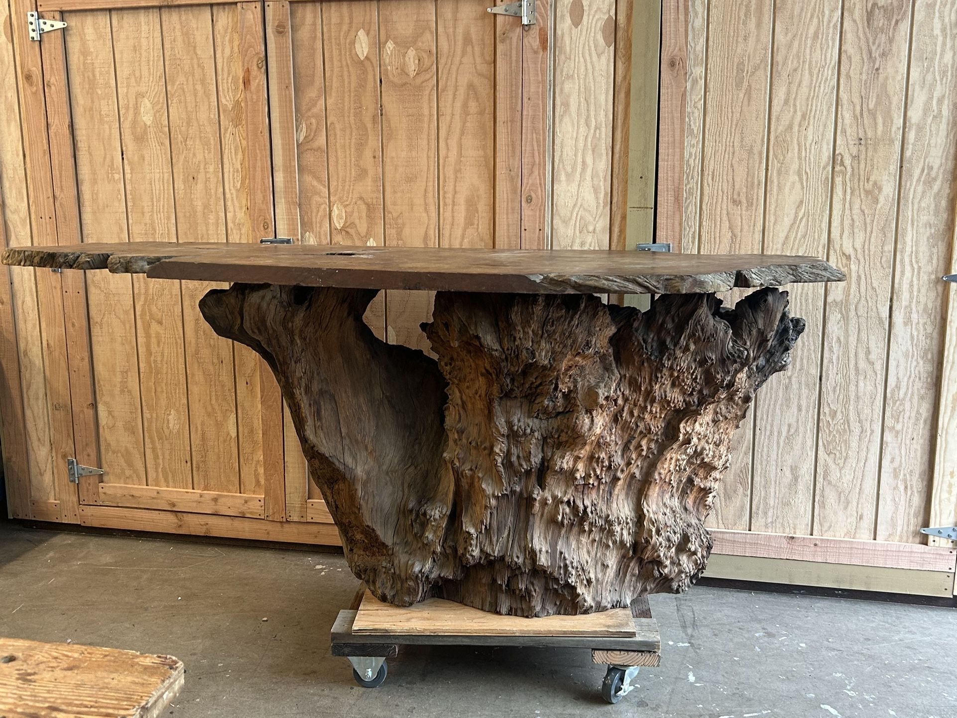 Red Wood Burl Bar