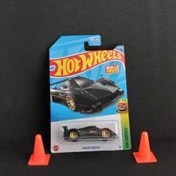 HOT WHEELS: PAGANI ZONDA R