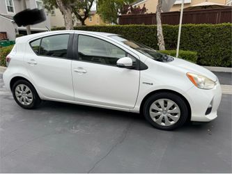 Toyota Prius C 2013