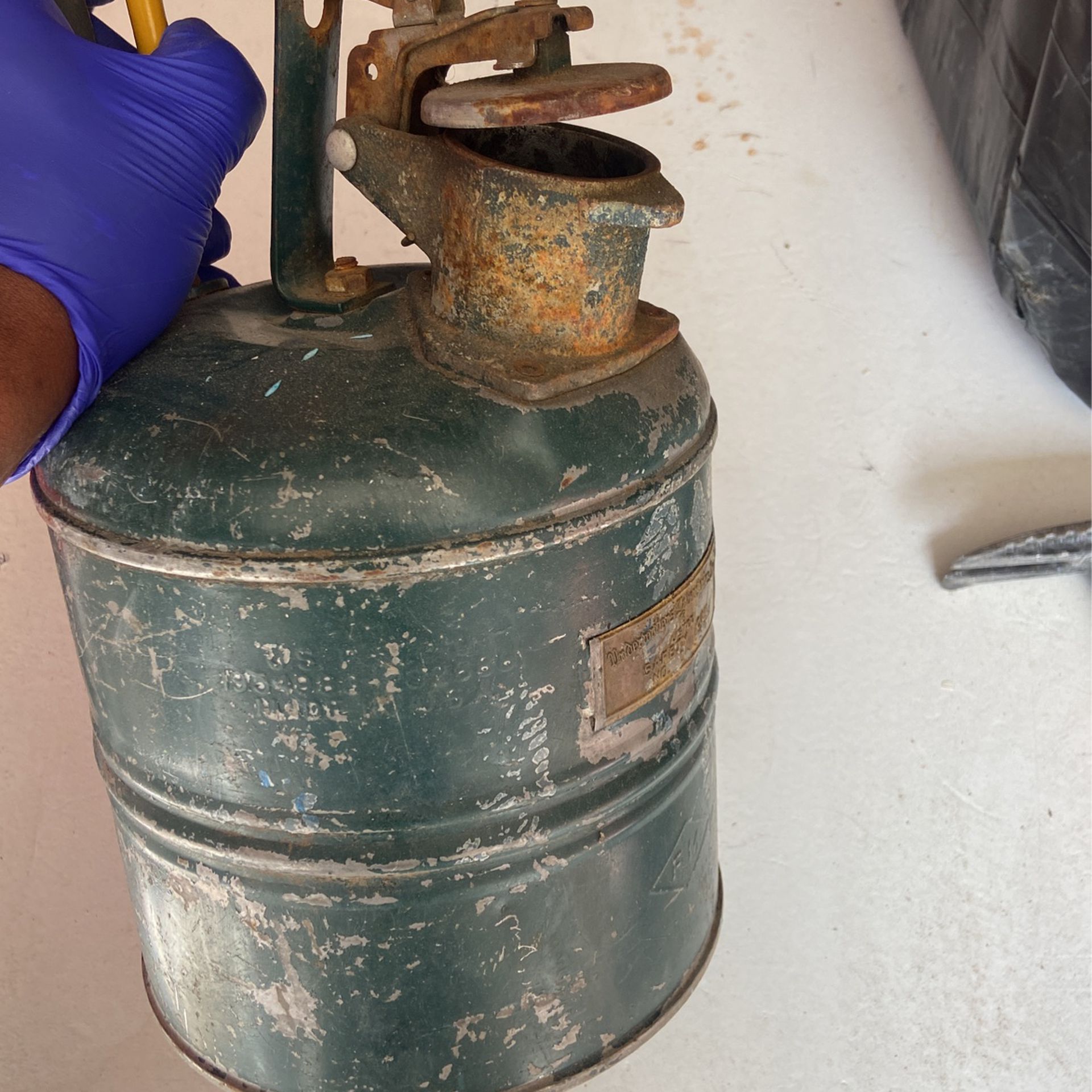 Antique collectible gas can