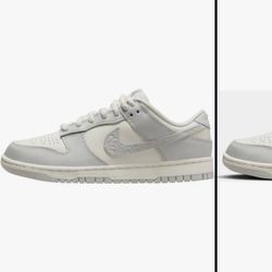 NIKE Dunk Low NEW