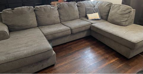 Sectional couch