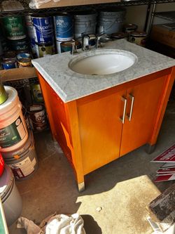 Bathroom vanity