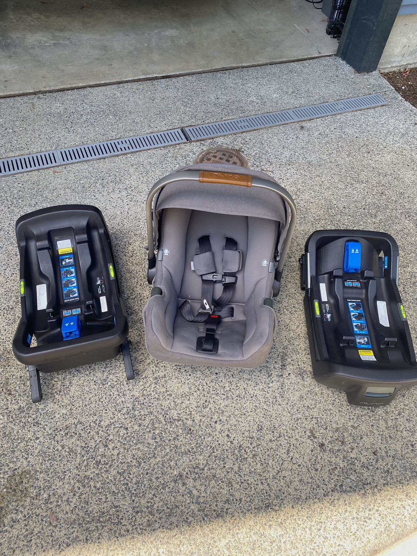 Nuna Car Seat and 2 bases