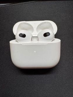 Apple AirPods 3rd Generation with Charging Case