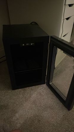 Mini fridge