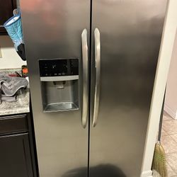 Gently Used Kitchen Appliances 