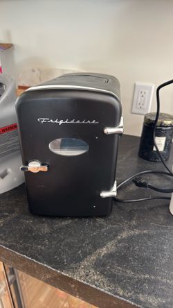Mini frigidaire