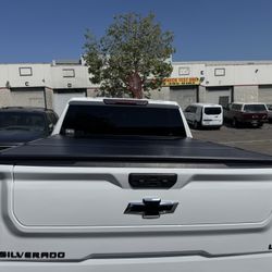 Hard Trifold Cover 2019-2025 Chevy Silverado 5.8ft Bed New