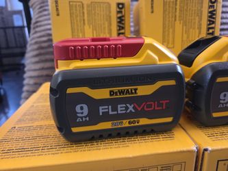 BATERIAS FLEX DEWALT NUEVAS 9AH 20v máx 60v máx