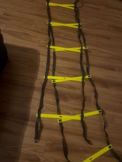 Football blocking pad and latter
