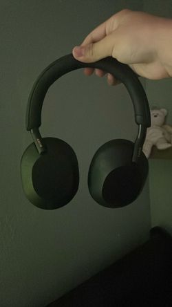 Sony WH-1000XM5 Bluetooth Wireless Noise-Canceling Headphones - Black