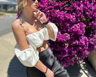 Zara Cream Puff Sleeve Crop Top Size S