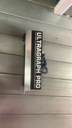 Behringer Ultragraph Pro FBQ3102 31-Band Stereo Graphic Equalizer - WITH CORD!
