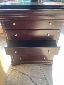 drawer dresser