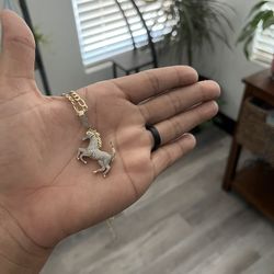 Mustang Pendant 10k 0.60