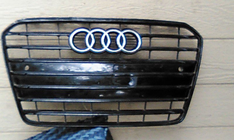 GRILLS!! CHEVY GRILL..AUDI GRILL..BMW FRONT BUMPER