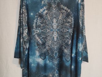 Avenue Women's Plus Blue Gray Silver Velvet Stretch Blouse Tunic Size 18/20W (4X)