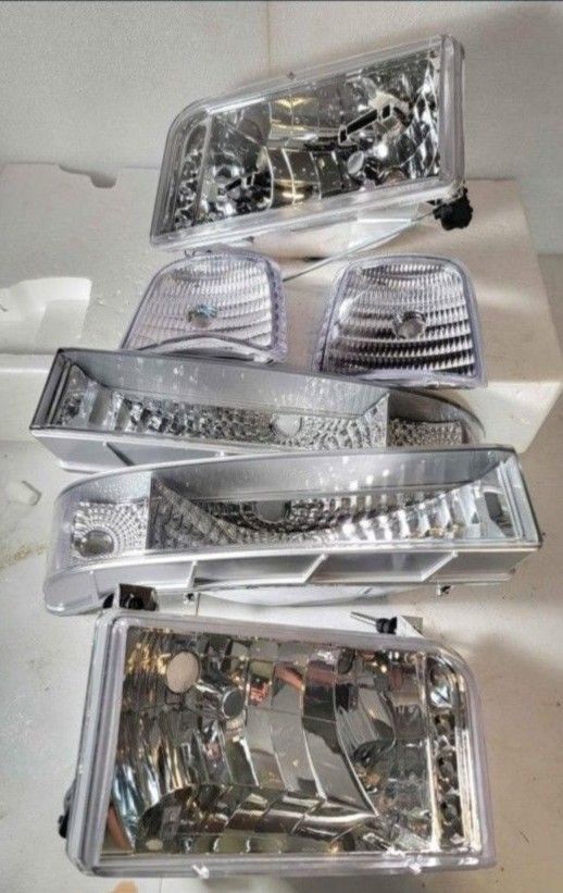 92-96 Ford F150 F250 F350 Bronco Headlights Luces Micas Calaveras Faros Faroles Focos
