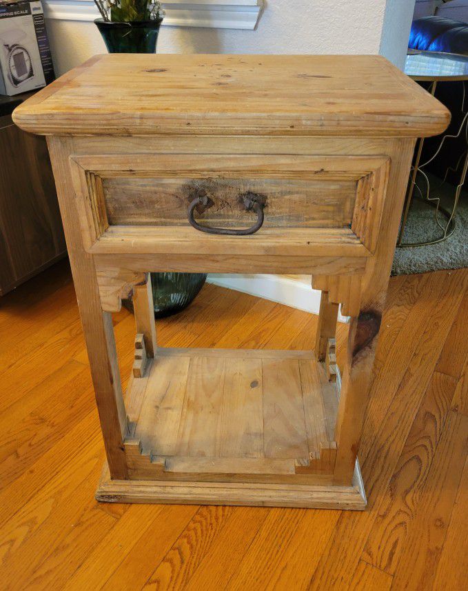 Rustic End Table/Night Stand