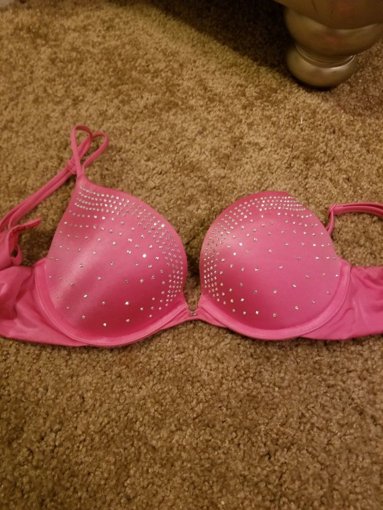 32 C Victoria's Secret Bra
