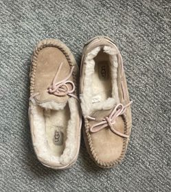 UGG Slip-On Slippers – Size 8