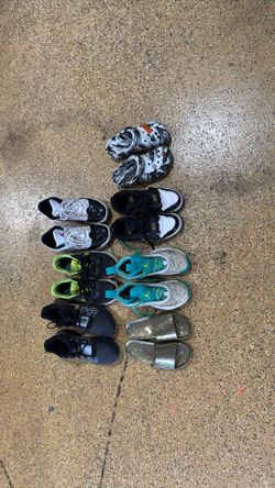 Boys shoes