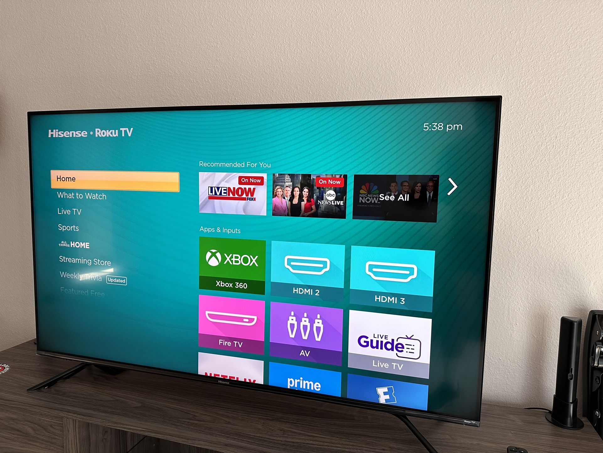 Hisense 55 Inch LED Roku Tv