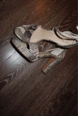 Heels $10 size 9