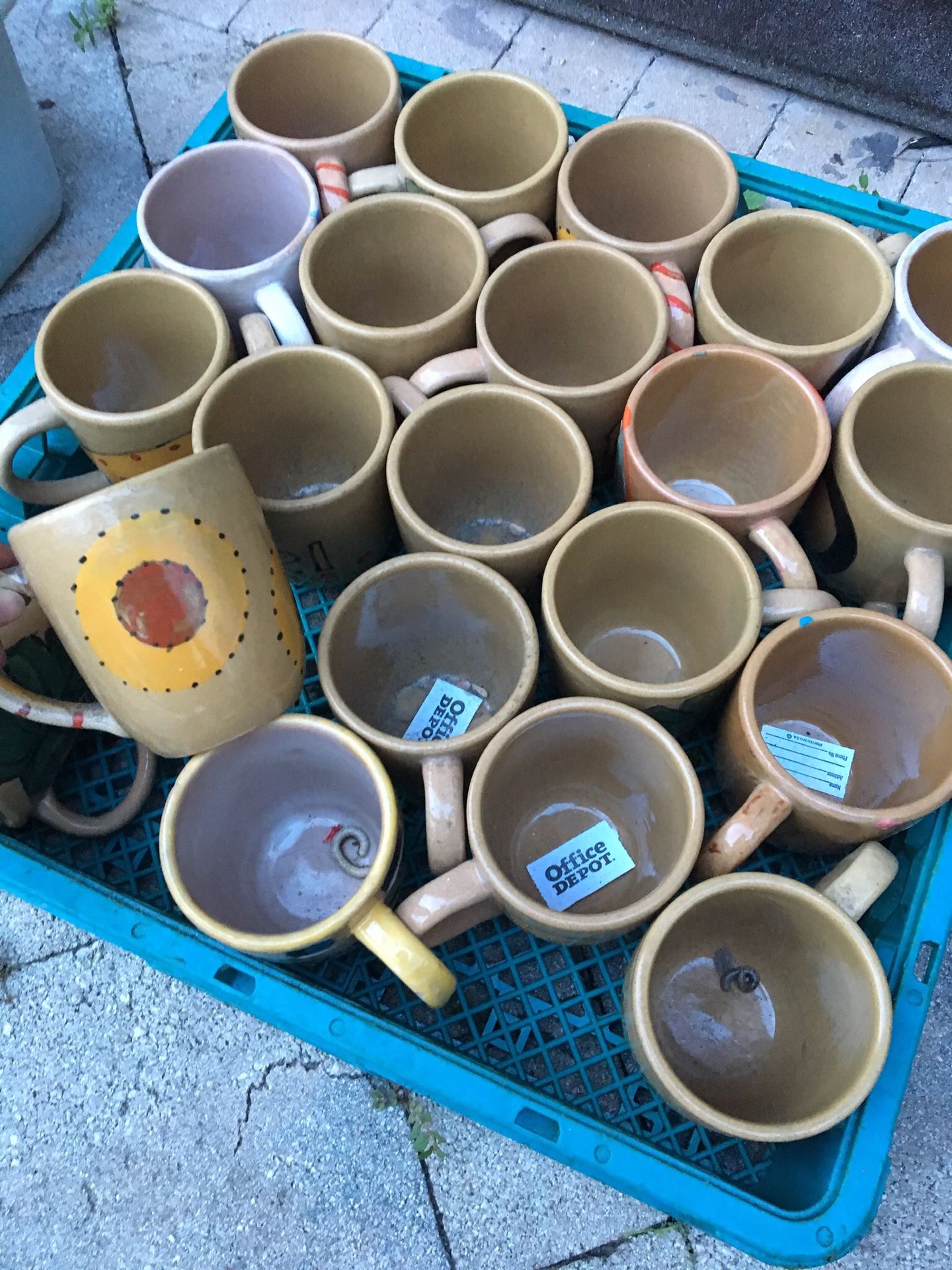 Several coffee mugs/tea mugs/espresso mugs/etc