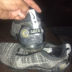 Nike Vapor Max Size 9