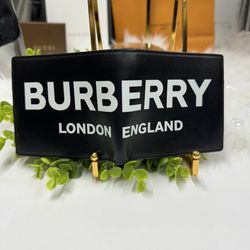 Authentic Burberry Mens Bifold Wallet